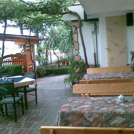 Family Hotel Natalis Hisarea Exterior foto