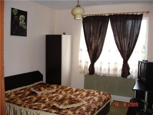 Family Hotel Natalis Hisarea Cameră foto